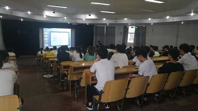 5ced04f725aed.jpg